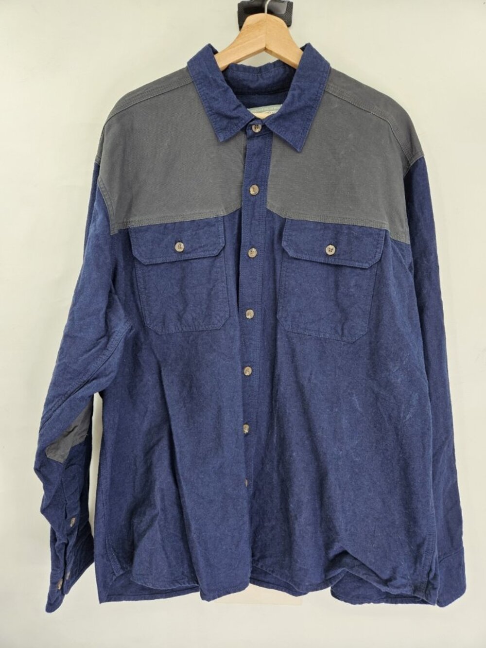 Ultimate Terrain Shirt Mens XL Blue Elbow Patch Long Sleeve Heritage Outdoor Fit